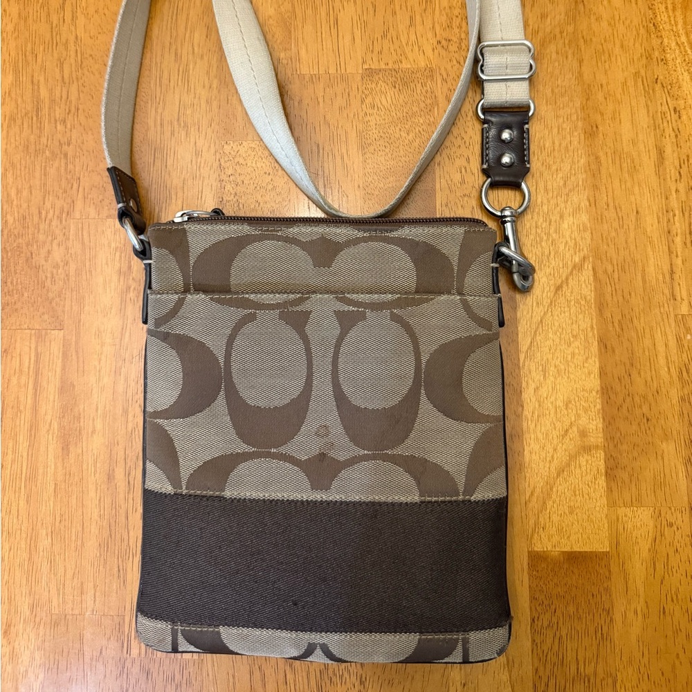 Coach classic brown crossbody purse